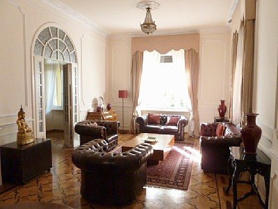 Sitting room, another view